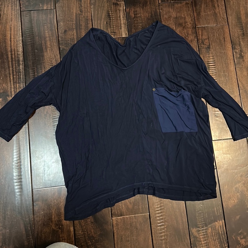 Silk blend navy pocket tee